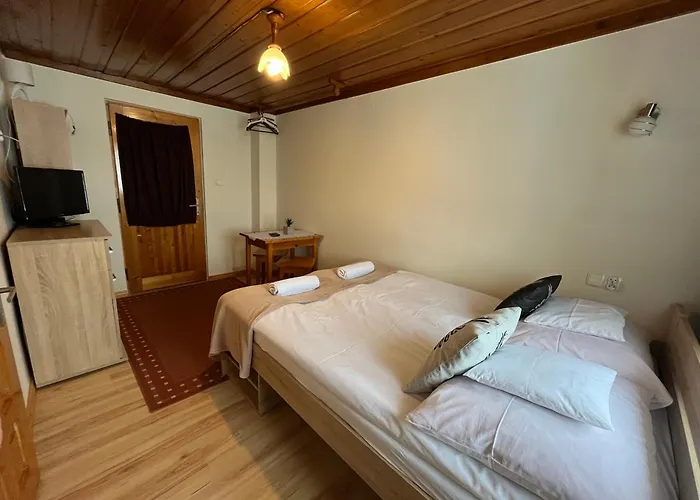 农家乐 Goscinne Maria